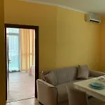 Sunny Cozy Apartament Primorsko